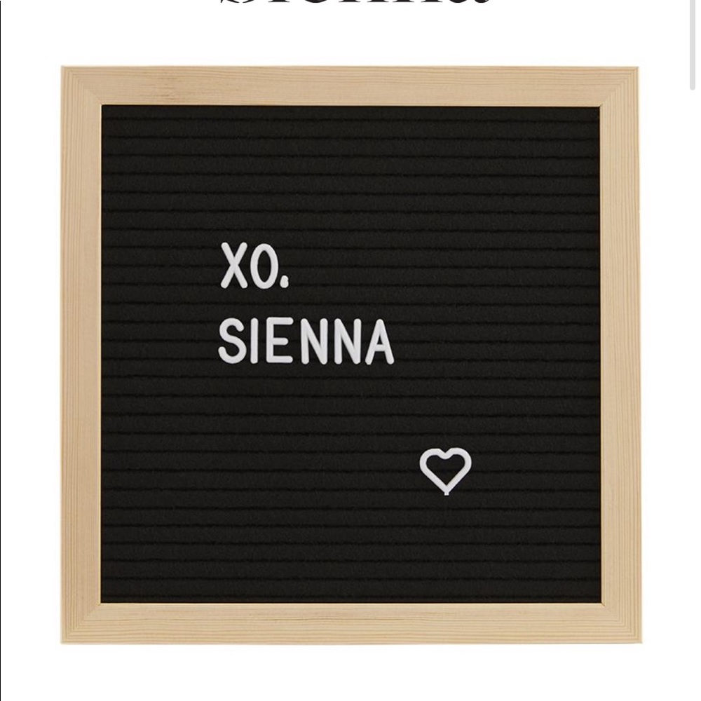 XO Sienna Felt Message Board